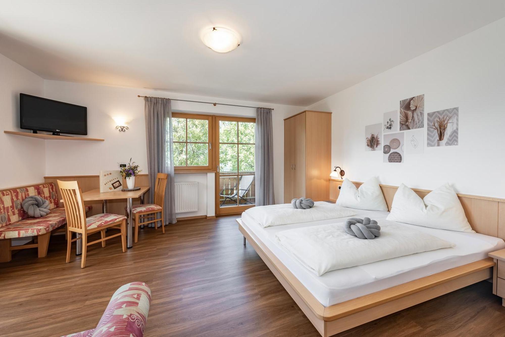 Trinnerhof- Hof Chalets Und Obsthof Natz-Schabs Екстер'єр фото