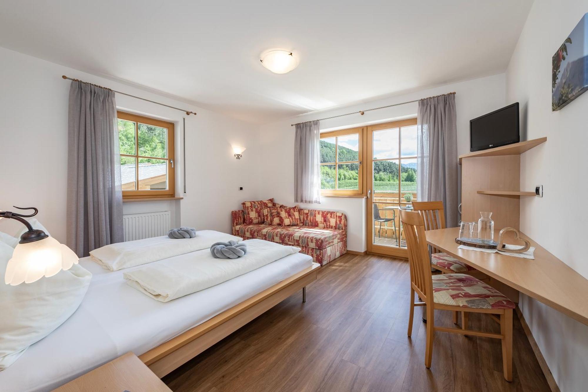 Trinnerhof- Hof Chalets Und Obsthof Mit Zimmer Natz-Schabs Екстер'єр фото
