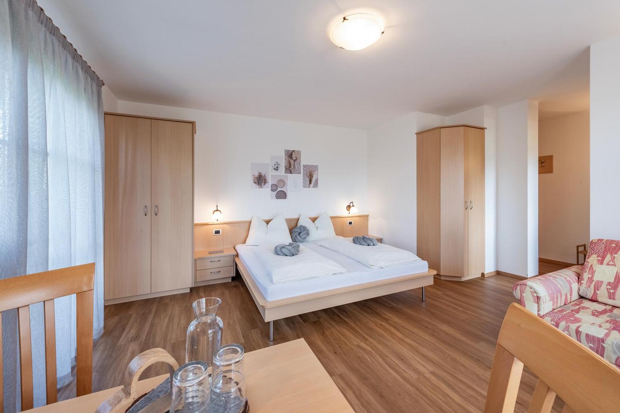 Trinnerhof- Hof Chalets Und Obsthof Mit Zimmer Natz-Schabs Екстер'єр фото