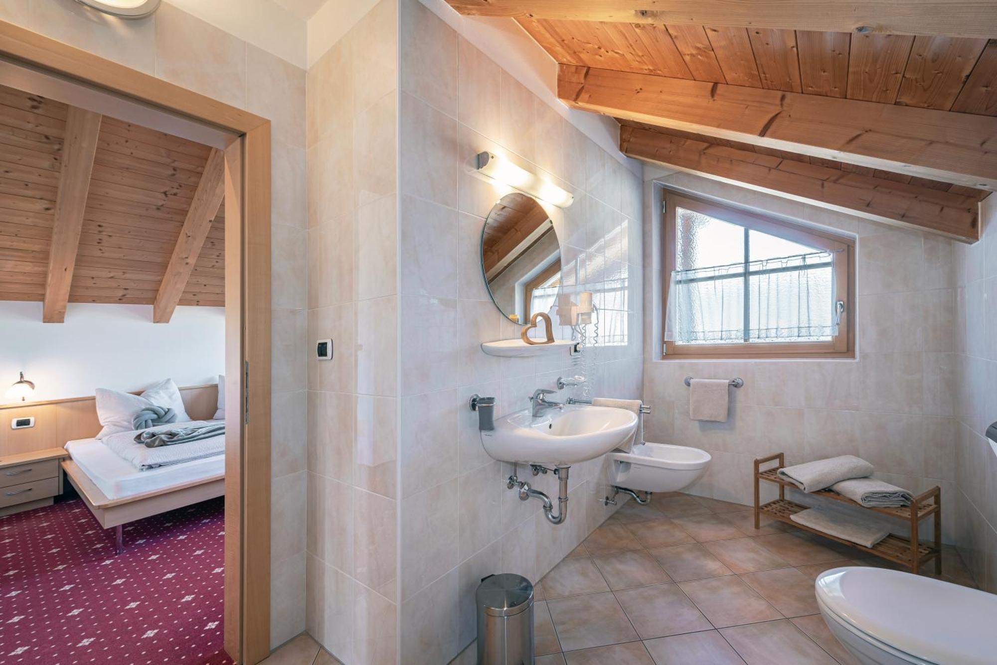Trinnerhof- Hof Chalets Und Obsthof Mit Zimmer Natz-Schabs Екстер'єр фото
